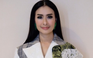 Terjawab Sudah Alasan Iis Dahlia Tak Pernah Mau Cukur Kumis Tipis Meski Kerap Dapat Cibiran