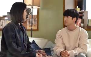 Jinyoung GOT7 Romantis Pijat Kim Go Eun di Sela Syuting 'Yumi's Cells 2'