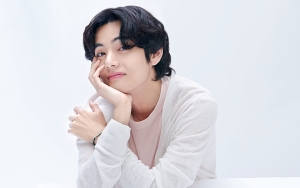 V BTS Tanggapi Foto Telanjang Dadanya Yang Buat Gempar Fans