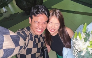 Fadly Faisal Pamer Foto Liburan Bareng Adhisty Zara, Penampilan Berbikini Rebecca Klopper Disorot
