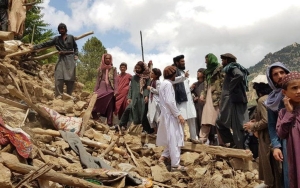 Bantuan Gempa Afghanistan Terancam Terhambat, Penyelamat-Korban Gali Puing-puing Dengan Tangan