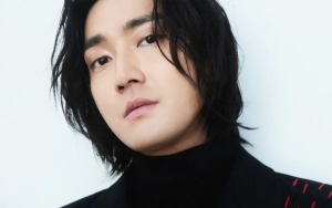 Siwon Super Junior Bikin Pangling, Intip 10 Gaya Idol Kpop dengan Rambut Gondrong