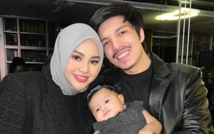 Atta Halilintar Tak Tega Ameena Nangis Usai Disuntik, Cara Aurel Hibur Sang Putri Bikin Ngakak