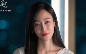 Tampil Elegan, Ini Harga Fantastis Fashion Item Seo Hyun Jin Saat Ditangkap Polisi di 'Why Her' 
