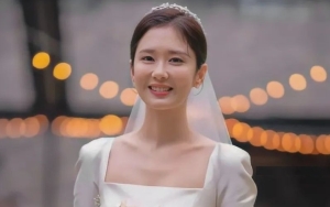 Imutnya Jang Nara Joget Heboh di Pesta Pernikahannya Sendiri