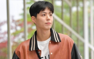 Tampannya Kelewatan, Park Bo Gum Dibilang Bukan Manusia Kala Bertemu Fans di Paris