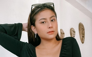 Ikut Berduka, Awkarin Beri Dukungan Ini Untuk Ayu Anjani