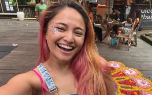 Video Marshanda Tahan Tangis Sambil Live IG, Momen Berusaha Tegar Bikin Kasihan Sekaligus Nyesek
