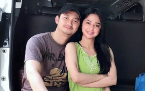 Angga Wijaya Berkaca-kaca, Tangis Dewi Persik Justru Pecah Saat Diputarkan Video Ini