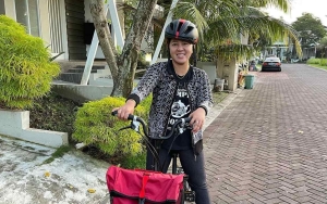 Mbak Rara Pawang Hujan Pakai Dress di Acara Awards, Penampilan Cantik Bikin Pangling