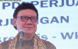 Upacara Pemakaman Tjahjo Kumolo Berlangsung Khidmat, Surya Paloh Hingga Ganjar Turut Hadir