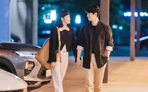 Jinyoung GOT7 Kesakitan Saat Syuting Ciuman Kim Go Eun di Lokasi 'Yumi's Cells 2'