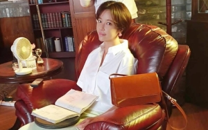 Gaya Kasual Musim Panas ala Hwang Jung Eum Tak Pernah Gagal Bikin Terpukau
