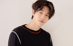Dispatch Buktikan Nam Joo Hyuk Tak Pernah Adu Teman Sekelas, 6 Orang Ini Jadi Saksinya