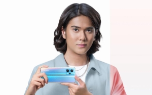 Iqbaal Ramadhan ‘Mejeng’ Bareng Chris Hemsworth dan Taika Waititi, Auto Digeruduk Centang Biru