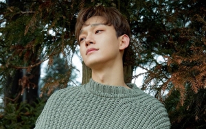 Sikap Sopan Chen EXO Tampil Perdana di Publik usai Punya 2 Anak Diagungkan