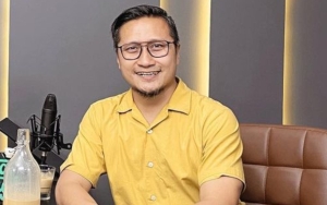 Arie Untung Unggah Video Dipukul Pegulat MMA Saat Pesan Makanan, Kok Malah Bikin Ngakak? 