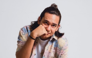 Lama Tak Muncul, Adipati Dolken Akhirnya Bagikan Swafoto Sambil Mesem Ganteng Sontak Curi Perhatian
