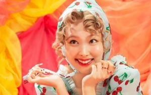  Nayeon Twice Sukses Jadi Solois Kpop Pertama Habiskan 2 Pekan di 4 Besar Billboard 200-Artist 100