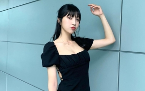 Bagian Punggungnya Bolong, Harga Dress Joy Red Velvet Bikin Tak Percaya