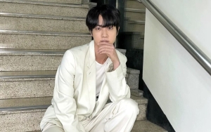 Jin BTS Akui Hanya Mojok Baca Webtoon di Party J-Hope, Ini Alasannya