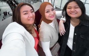 8 Potret Kedekatan Nathalie Holscher dengan Nadya dan Tasya Sang Adik, Sister Goals