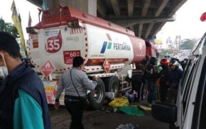 Usai Muncul Petisi, Kini Lampu Merah CBD Ditutup Imbas Kecelakaan Maut Truk Pertamina di Cibubur