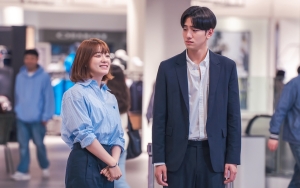 Kim Sejeong Akui Senyum Tanpa Sadar Saat Bareng Nam Yoon Su di Lokasi 'Today's Webtoon'