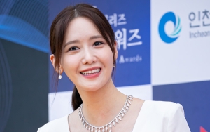 Blue Dragon Series Awards 2022: Momen Reporter Minta Yoona SNSD Foto Solo Hingga 'Usir' Rekan MC