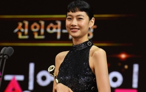 Blue Dragon Series Awards 2022: Selamat, Jung Ho Yeon Kantongi Piala Kategori Best New Actress