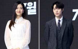 Meleng, Tingkah Imut Tak Disengaja Kim Tae Ri ke Ryu Jun Yeol di Pemutaran VIP 'Alienoid' Disorot