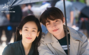 Jelang Tamat, SBS Bagikan Keseruan Seo Hyun Jin-Hwang In Yeop Cs di Lokasi Syuting 'Why Her?'