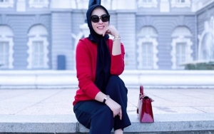 Syahrini Pamer Dapat Baju Ungu dari Mertua Malah Ramai Dikasihani Gara-gara Ini