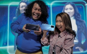 Kenang Masa Susah Bareng, 10 Momen Akrab Marshel Widianto dan Kiky Saputri Bak Bestie Goals