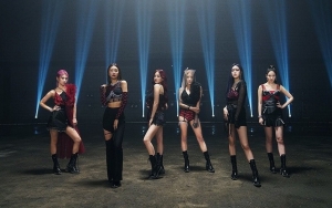 Momoland Tampil Menawan di Karpet Merah Acara Premios Juventud 2022 di Puerto Rico
