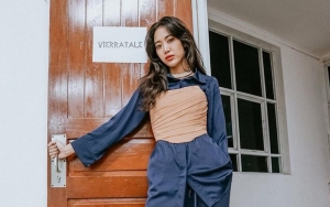 Widy Vierratale Terima Tantangan Lepas Baju Depan Umum, Aksinya Justru Tuai Apresiasi