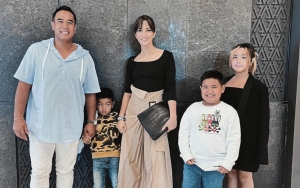 Ardi Bakrie Takjub Si Putri Sulung Jago Pose Depan Kamera, Nia Ramadhani: Untung Kawinnya Sama Gue