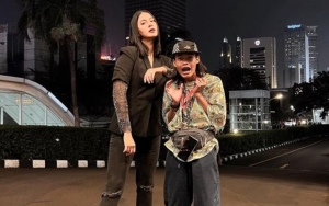 Paula Verhoeven Iming-imingi Bonge 'CFW' Duit 2 Koper, Penulis Okky Madasari Berang