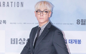 T.O.P BIGBANG Muncul Perdana di Publik Hadiri Pemutaran VIP 'Emergency Declaration'