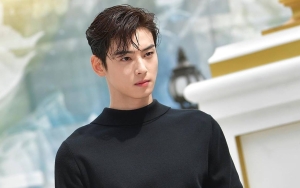 Cha Eun Woo ASTRO Hadiri Acara Dior, Tak Lagi Brand Ambassador Burberry?