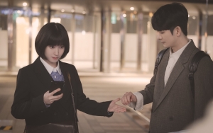 Park Eun Bin Minta Diajari Kang Tae Oh Ciuman di 'Extraordinary Attorney Woo' Auto Bikin Heboh