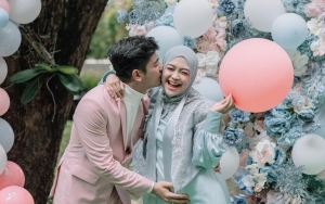 Ria Ricis Menyusui Sang Putri, Teuku Ryan Spontan Lemparkan Celetukan 'Nakal'  