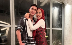 Sang Mama Masuki Usia 50 Tahun, Verrell Bramasta Tulis Doa  Mendalam Seraya Kenang Momen Ini