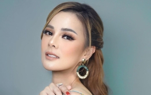 Alasan  Astrid Tiar Jatuh Cinta Dengan Suami, Momen Makan Nasi Uduk Pinggir Jalan Paling Berkesan