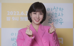 Momen Park Eun Bin Terbawa Peran 'Extraordinary Attorney Woo' di Luar Drama Curi Perhatian