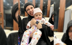 Lenggogeni Faruk Joget Bareng Aurel Hermansyah Sambil Gendong Ameena, Ekspresi Sang Cucu Disorot