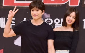 Hyeri Heboh Dapat Kejutan dari Ji Sung di Lokasi Drama 'Ildangbaek Butler'