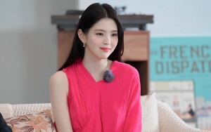 Han So Hee Masuk Rumah Sakit Karena Alami Cedera Wajah di Lokasi 'Gyeongseong Creature'