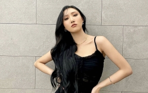 Hwasa Mamamoo Trending Gara-Gara Umbar Potret Tak Pakai Bra