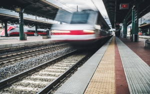 Rangkaian Kereta Cepat Untuk Proyek KCJB Mulai Dikirim dari Tiongkok, Begini Teknologi Canggihnya